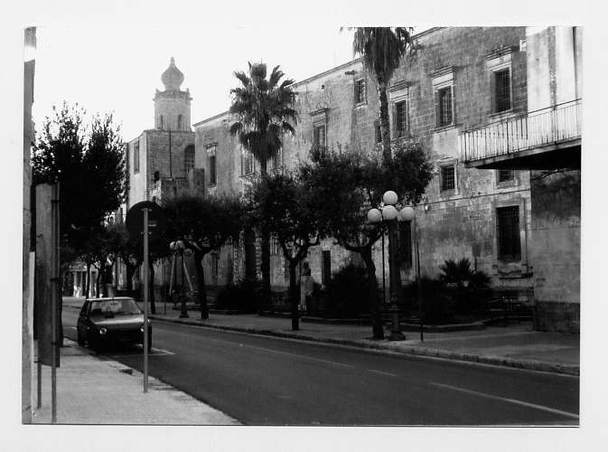 Cavallino, imbocco della via del Convento (corso Umberto I)